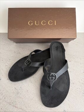 Gucci Black Rubber Sandals w/ Logo Size 41